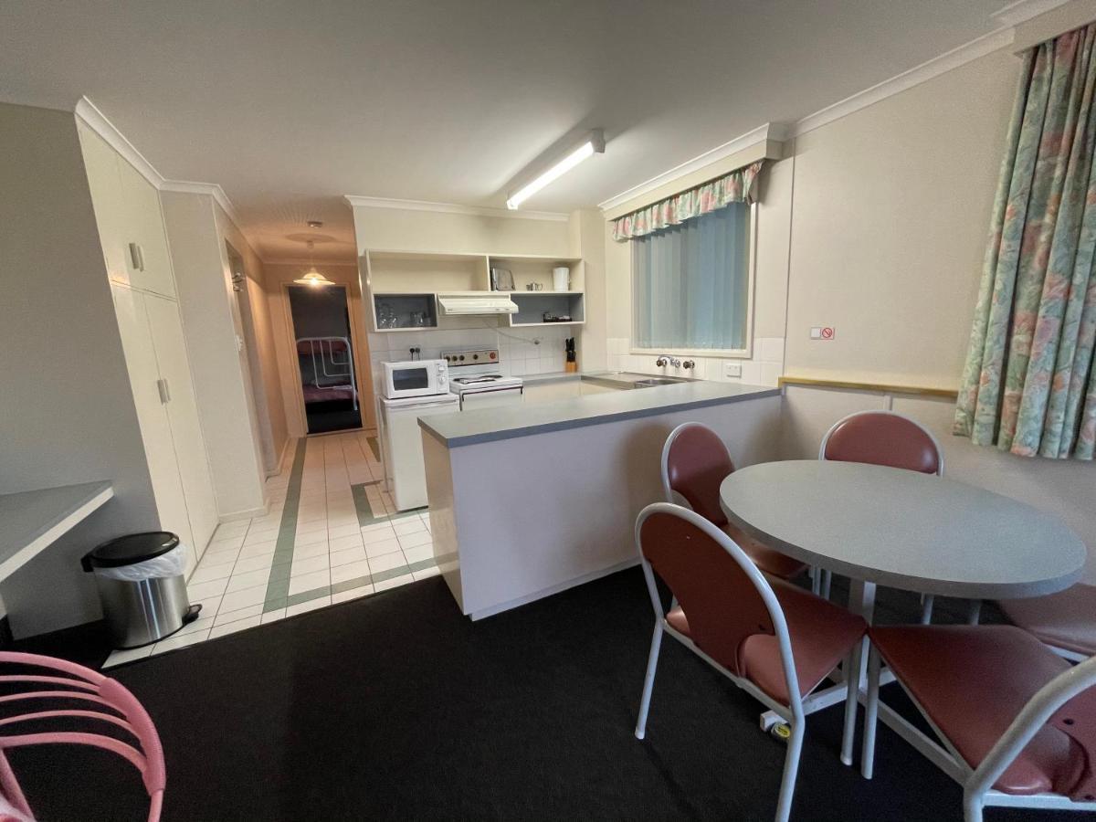 Parklane Motel Launceston Buitenkant foto